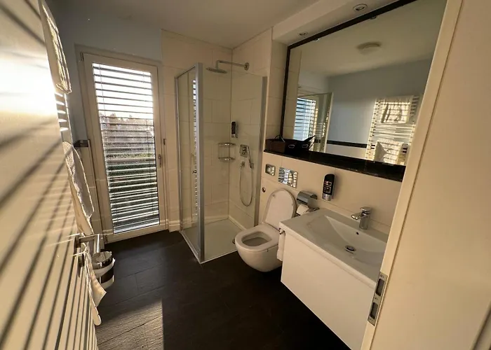 Wal Лидербах